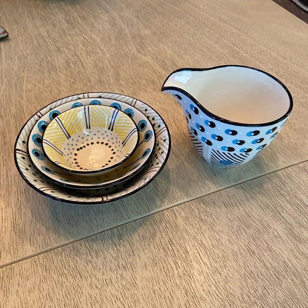 West Elm X Potters workshop set of 3 stacking bowls and gravy sauce bowl